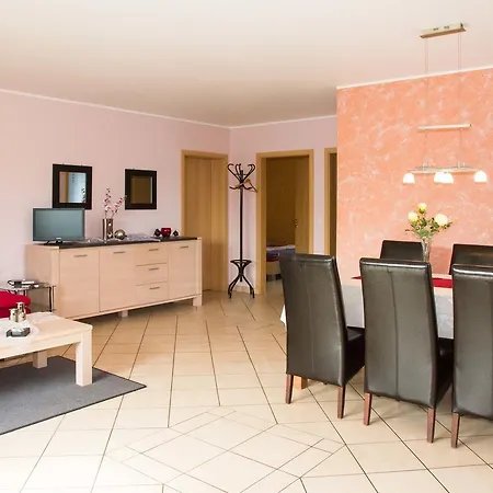 Apartment Schoofs *